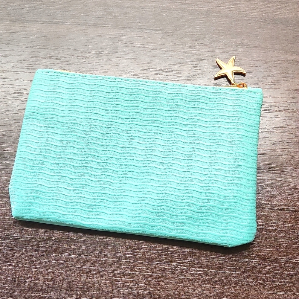 Beachy Makeup Bag